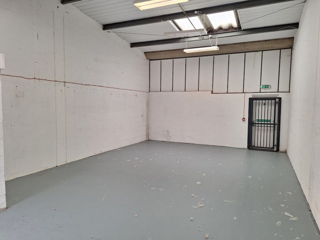 Property photo 2 of 3