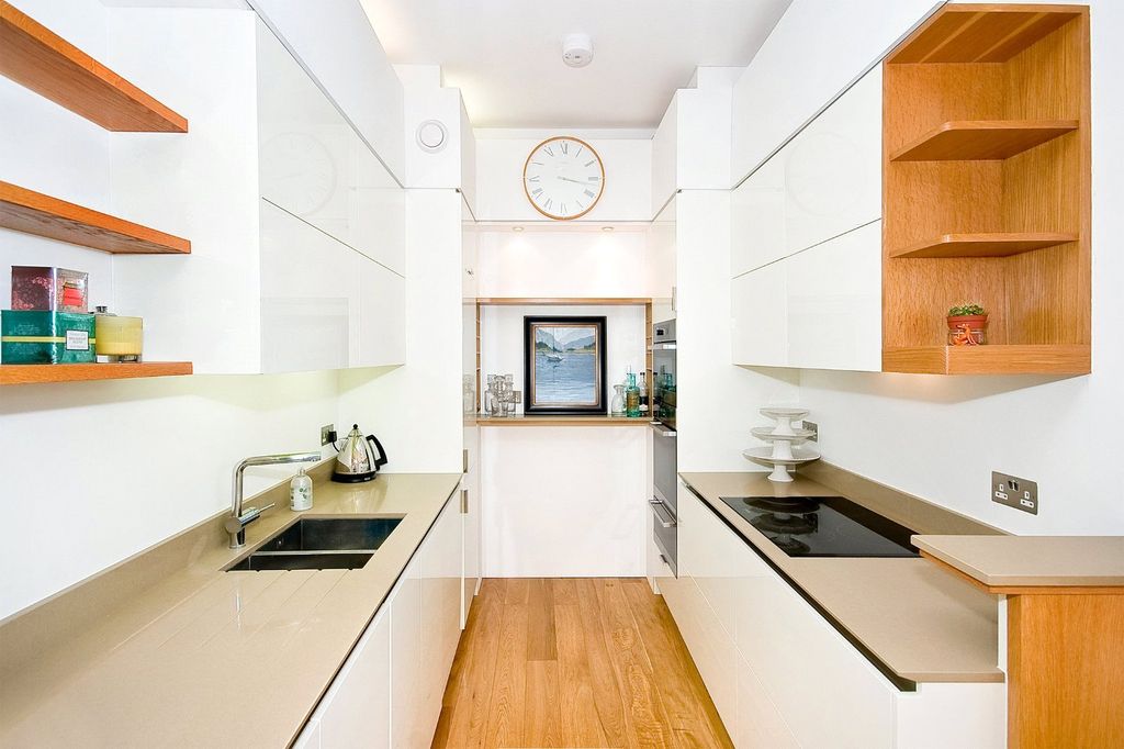 Property photo 3 of 13 Picture No. 52