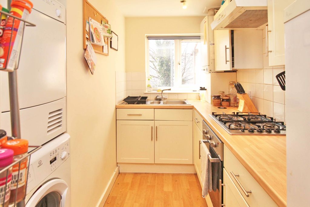 Property photo 3 of 9 0 General