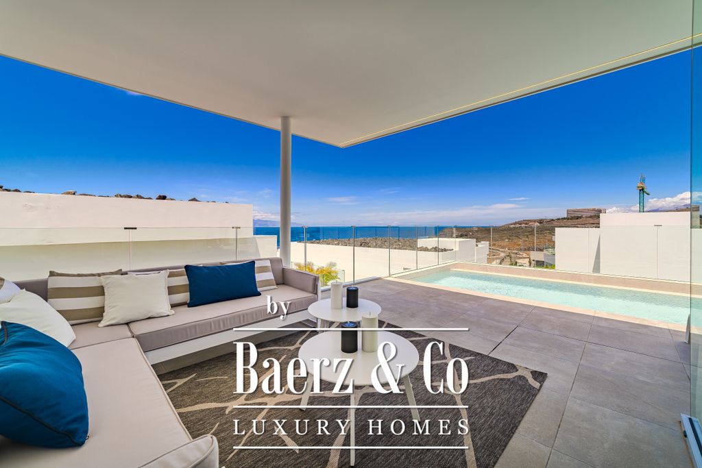 Property photo 2 of 21