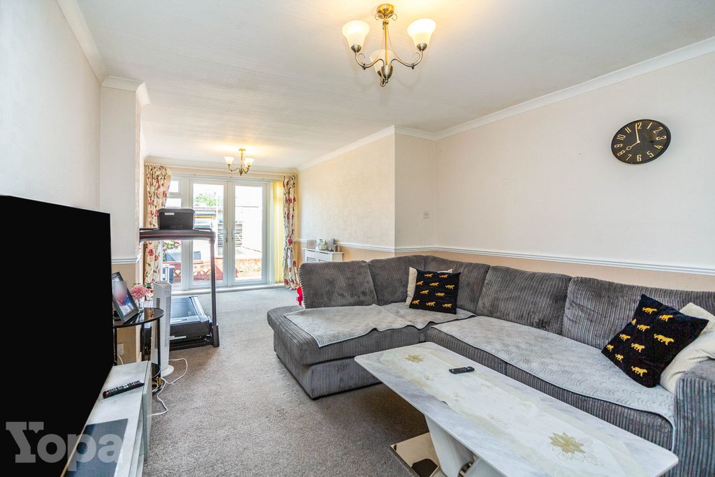 Property photo 2 of 17 Photo #2