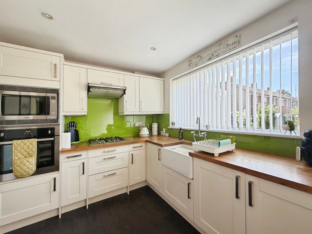 Property photo 2 of 15 Pbox-Img.Jpg