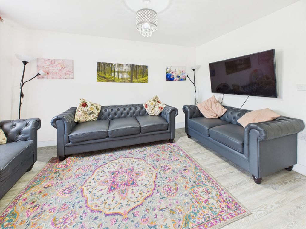 Property photo 2 of 14 Living Room