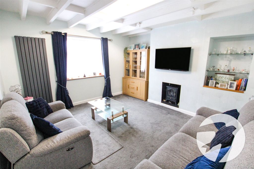 Property photo 2 of 14 Picture No. 02