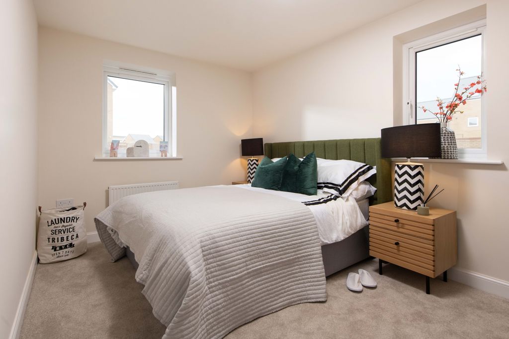 Property photo 3 of 4 Loughton Bedroom 1