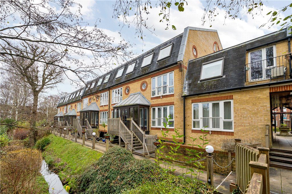 Property photo 1 of 14 Communal Garden