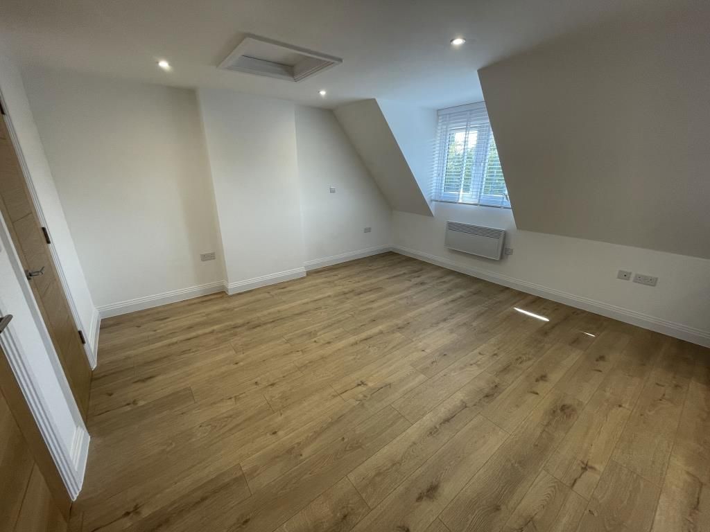 Property photo 2 of 4 Studio Room