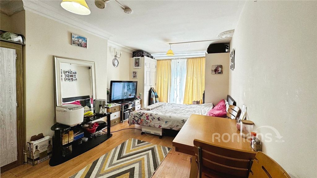 Additional image 16 of 9 bed detached house for saleManor Road, Aldershot, Hampshire GU11