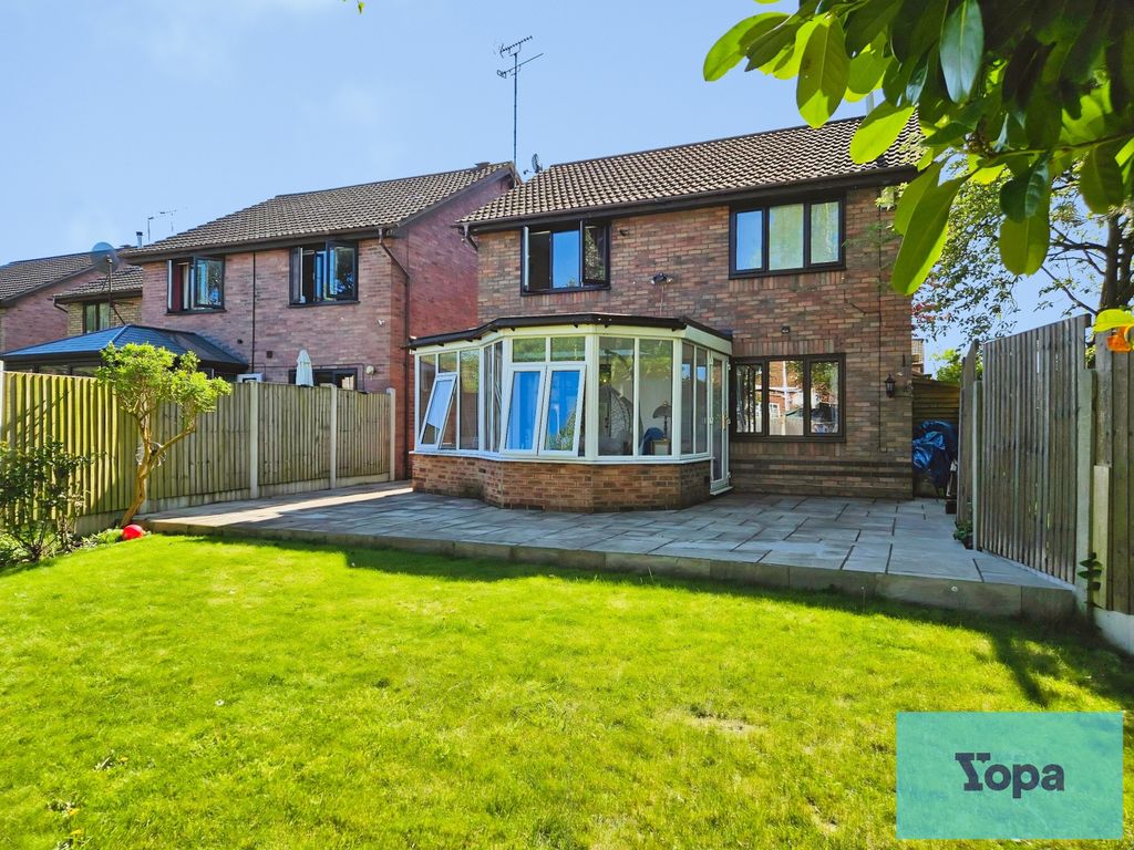 Property photo 2 of 19 Rear Garden