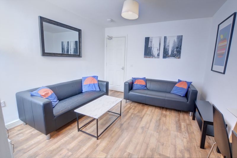 Property photo 2 of 14 Photo 9