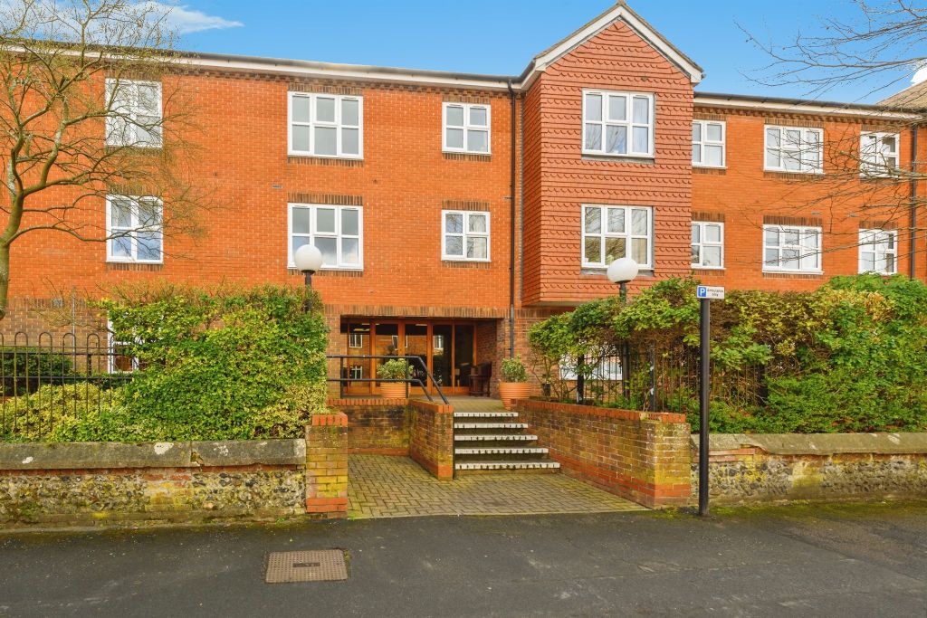Property photo 1 of 11