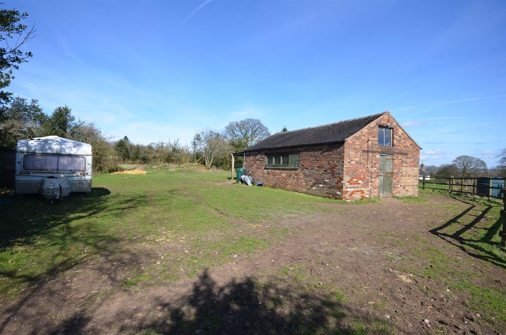 Property photo 2 of 9