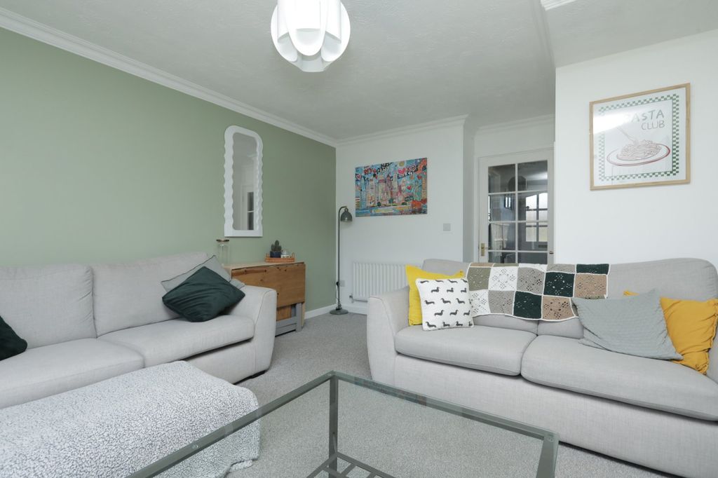 Property photo 3 of 10 Picture 3