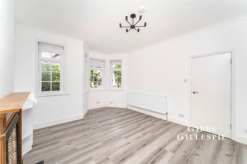 Property photo 2 of 10 Picture No. 01