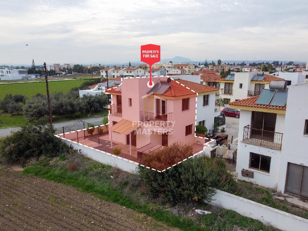 Property photo 1 of 11