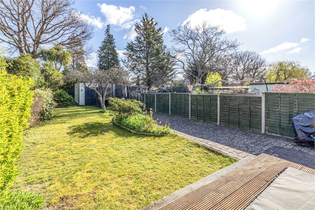 Property photo 2 of 24 Picture No. 13