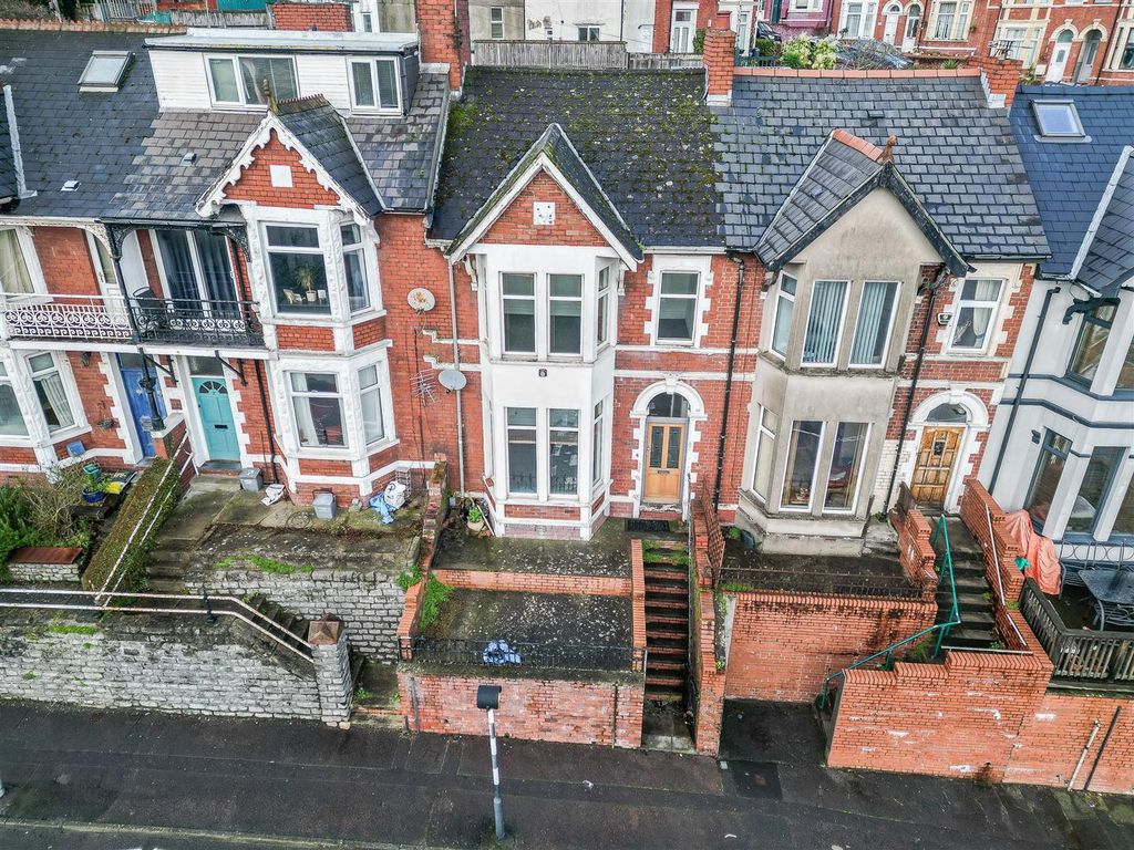 Property photo 1 of 22 Front