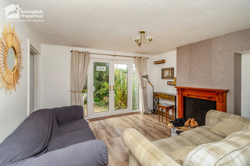 Property photo 3 of 19 Image 2