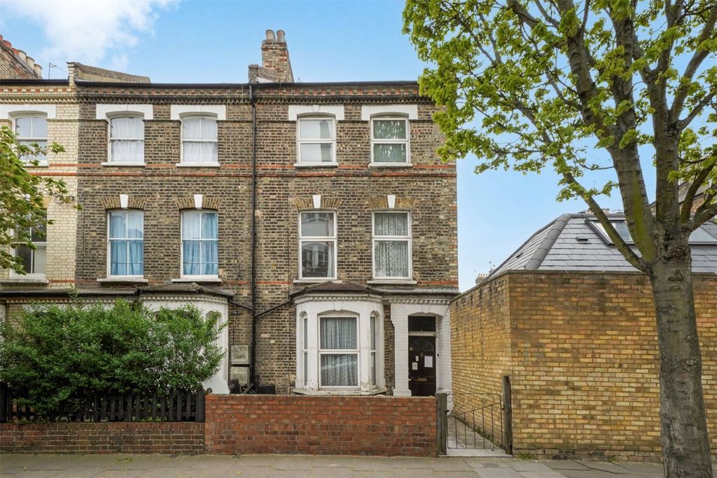 Property photo 3 of 15 Picture No. 12