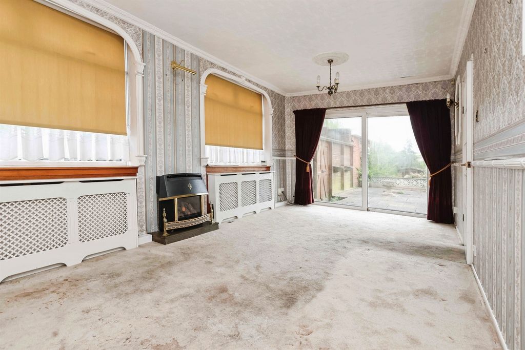 Property photo 2 of 19