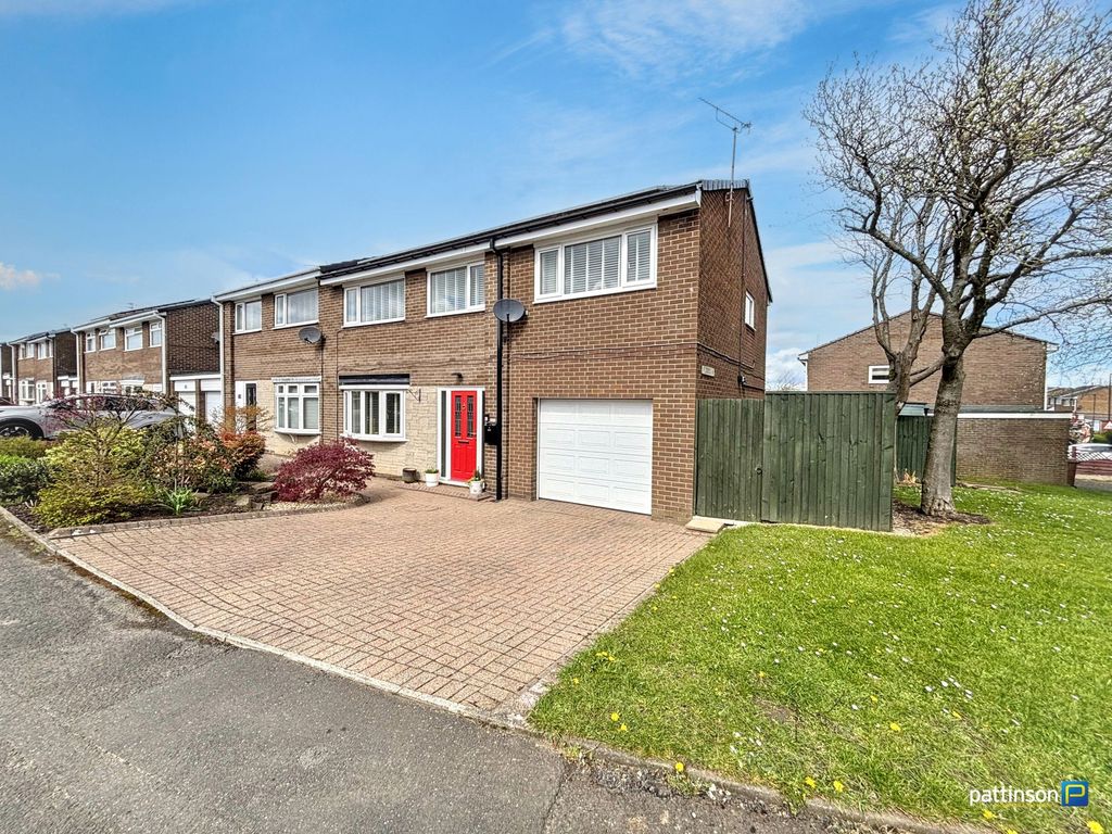 Property photo 1 of 25