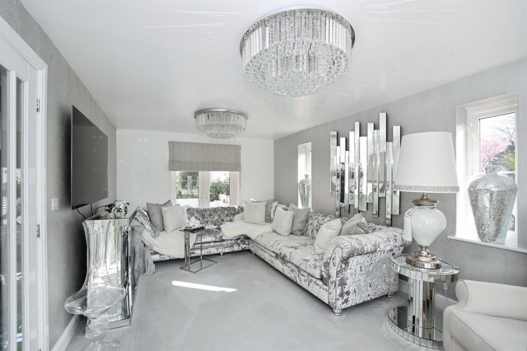 Property photo 2 of 30