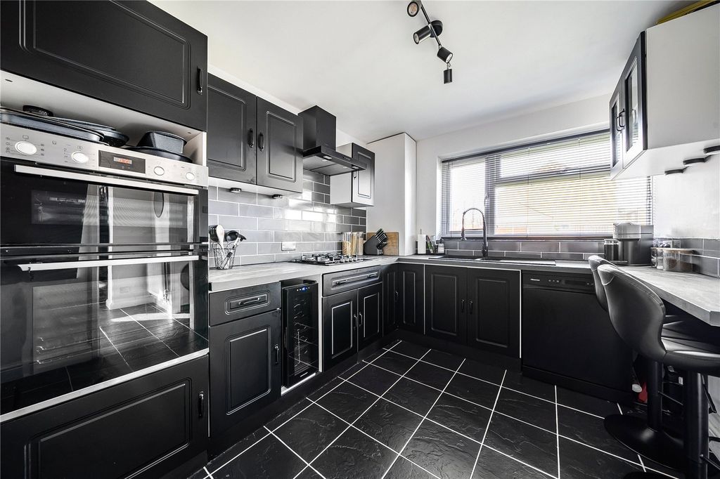 Property photo 2 of 13 Picture No. 06