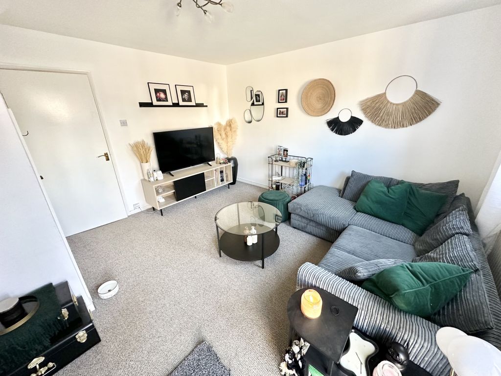 Property photo 3 of 5 Xulm3528