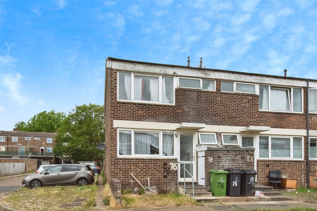 Property photo 2 of 10