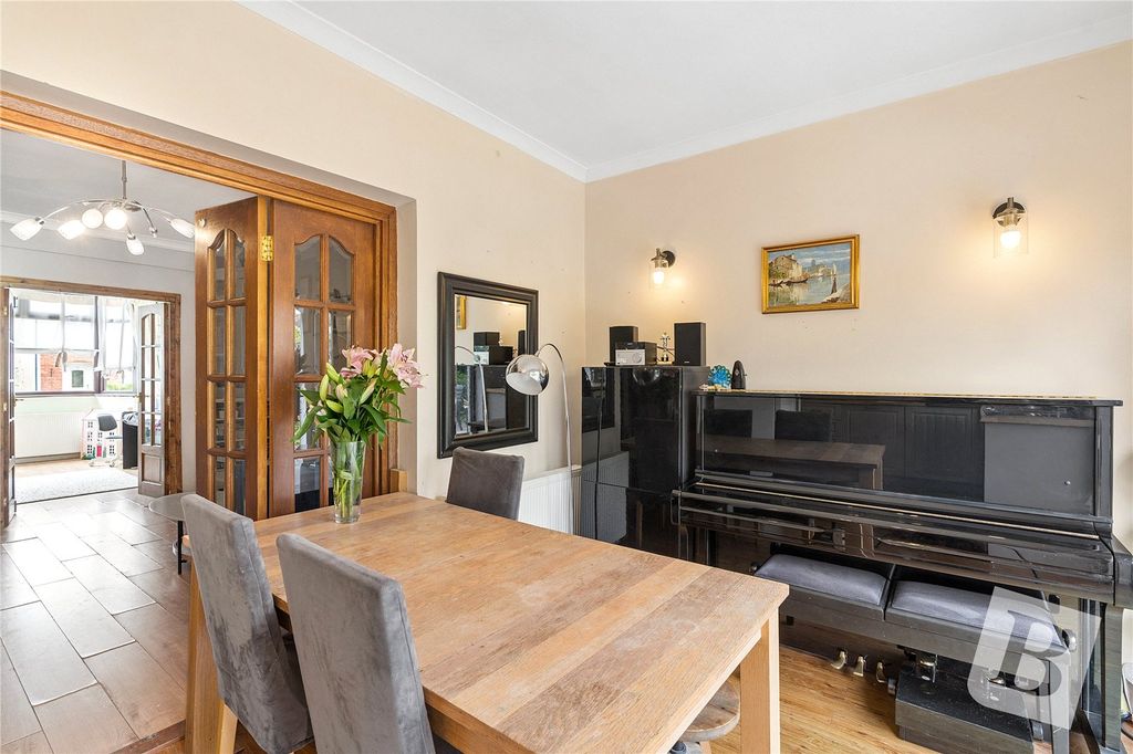 Property photo 2 of 12 Dining Area
