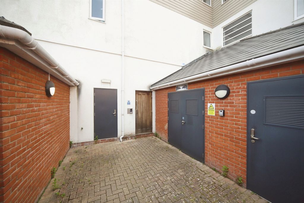 Additional image 8 of 1 bed flat for saleParagon Place, Bridgwater TA6