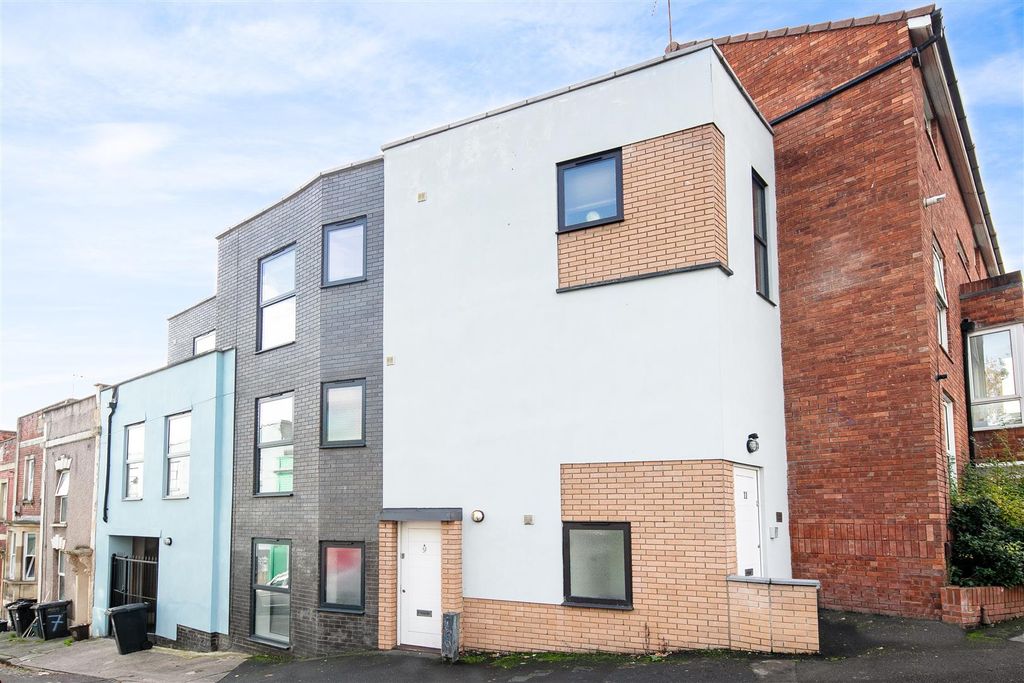 Property photo 1 of 9 Flat 1 Walsdon House Dove Street - 1.Jpg