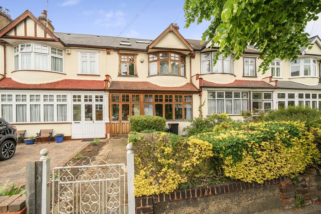 Property photo 1 of 27 1453044-27-6A01d9...