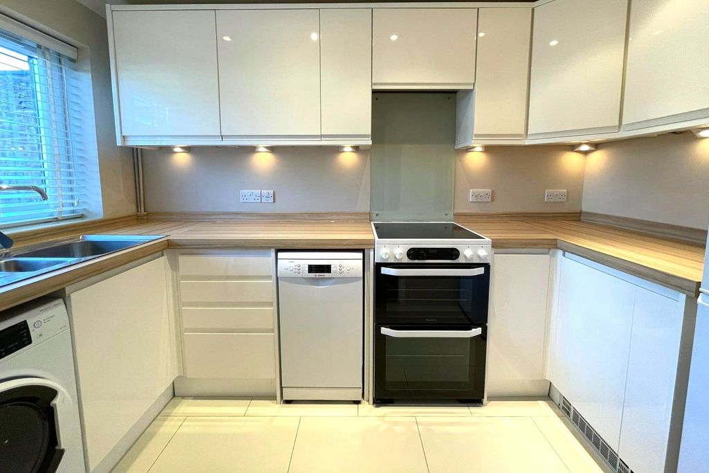 Property photo 2 of 13 Picture No. 03