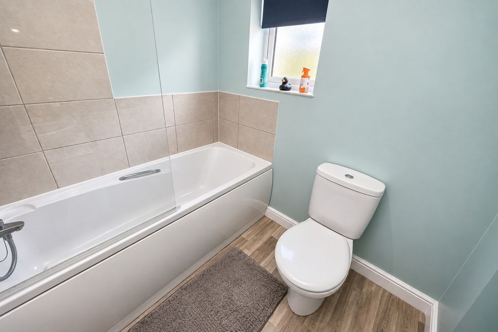 Property photo 3 of 19 5517202