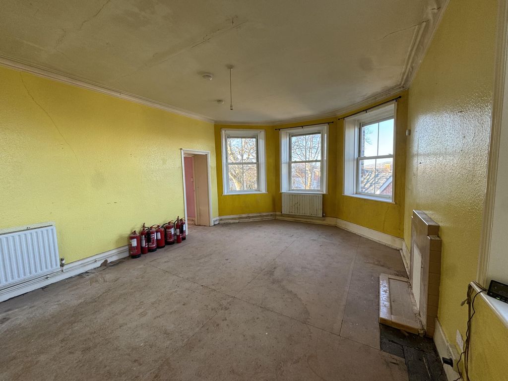 Property photo 3 of 11 Binder1.pdf_Page_17.Jpg