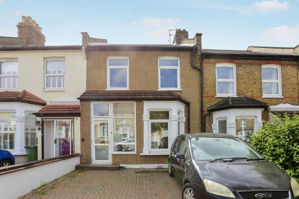 Property photo 1 of 20