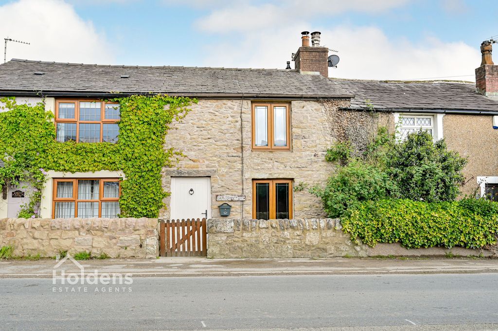 Property photo 1 of 18