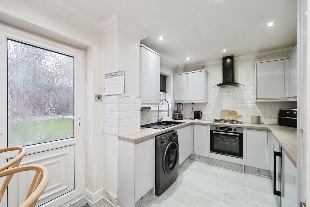 Property photo 2 of 20 Onp30080