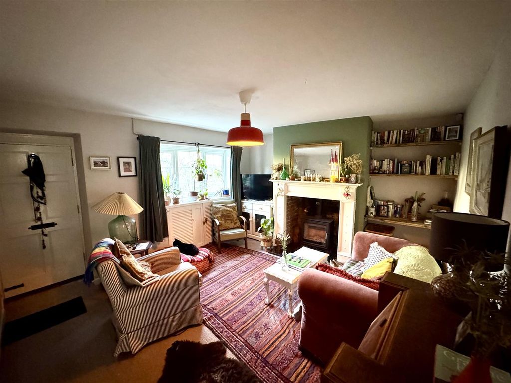 Property photo 2 of 16 Living Room