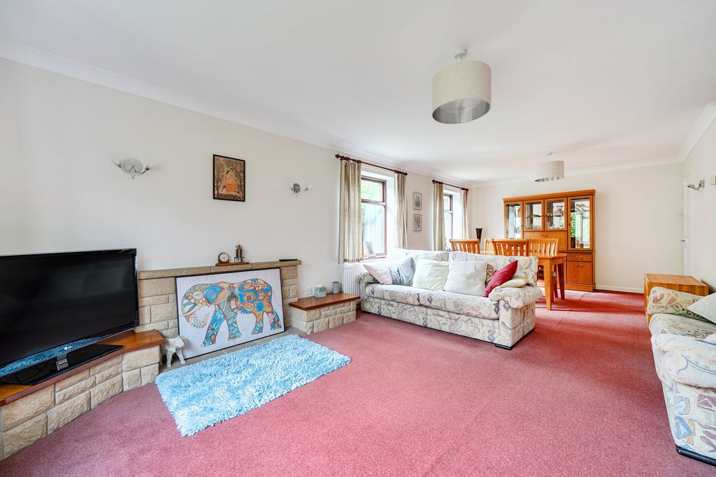 Property photo 2 of 15 Picture No. 30