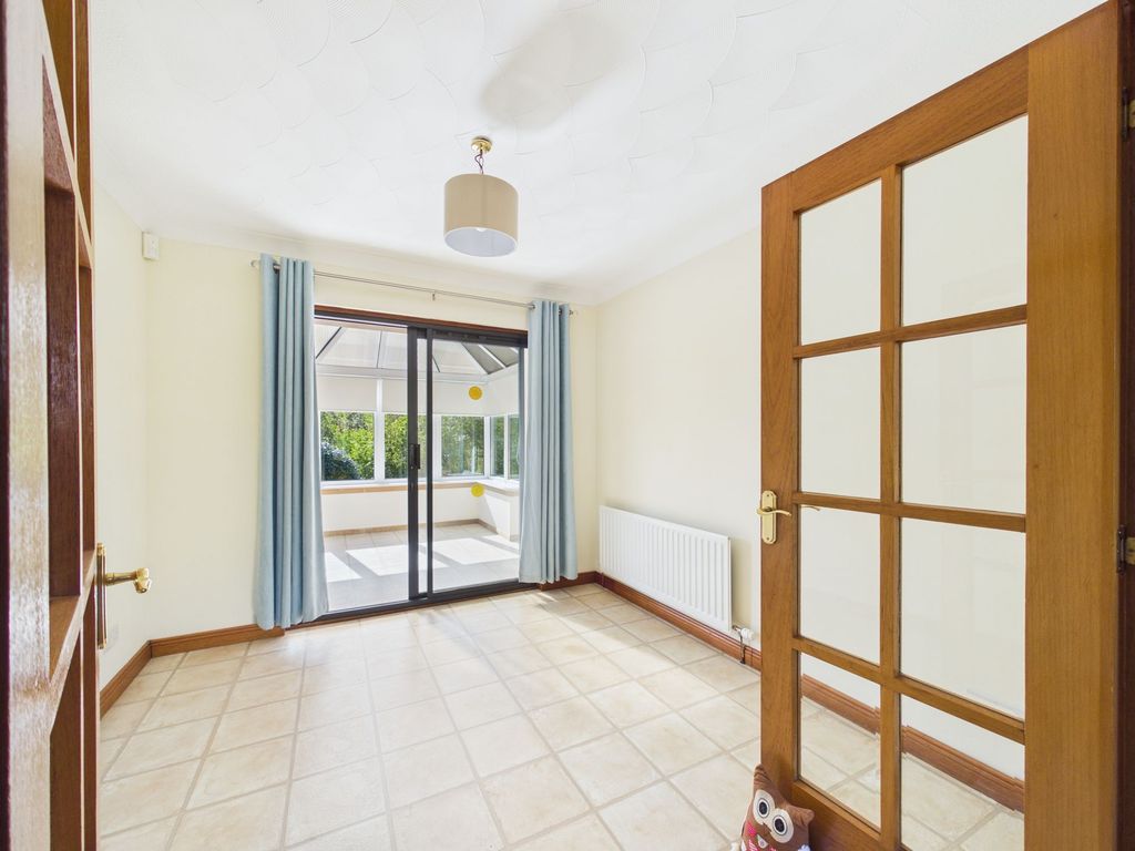 Additional image 8 of 3 bed detached bungalow for sale10 Stanehead Park, Biggar ML12
