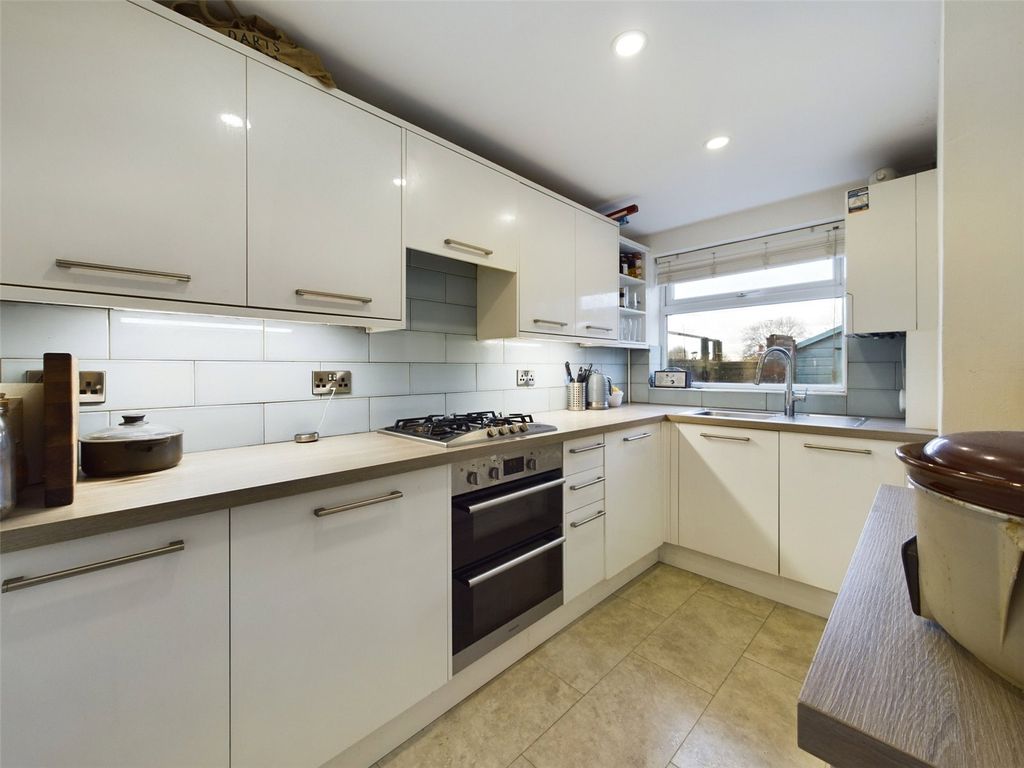 Property photo 2 of 12 Picture No. 02