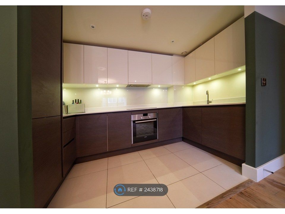 Property photo 2 of 14 Kitchen