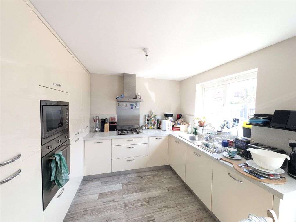 Property photo 3 of 6 Picture No. 08