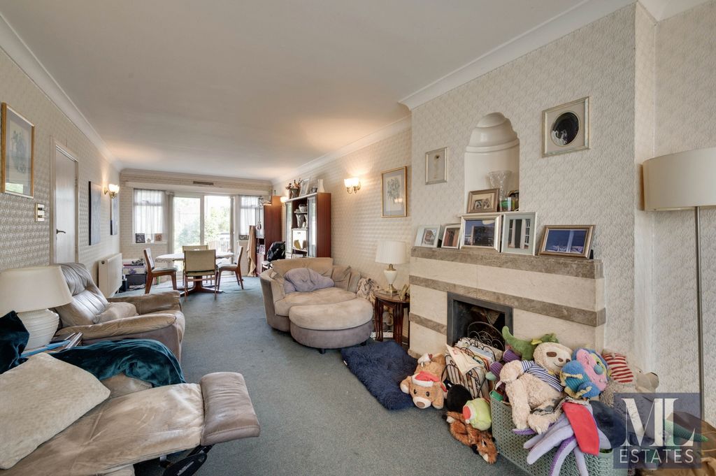 Property photo 3 of 11 Photo 19