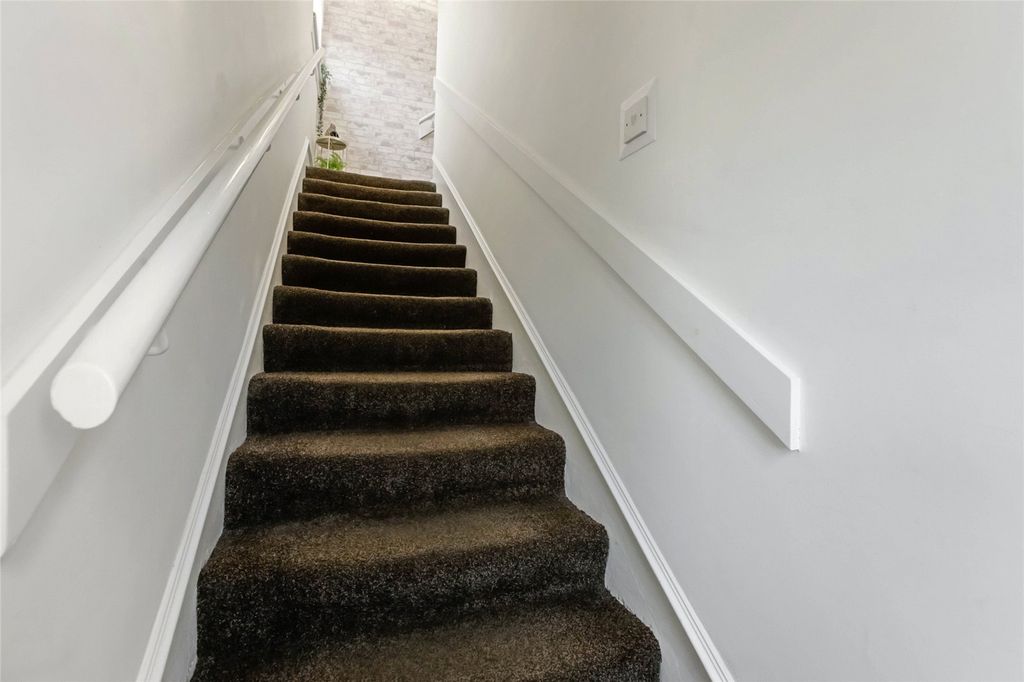 Property photo 2 of 21 Entrance Stairs