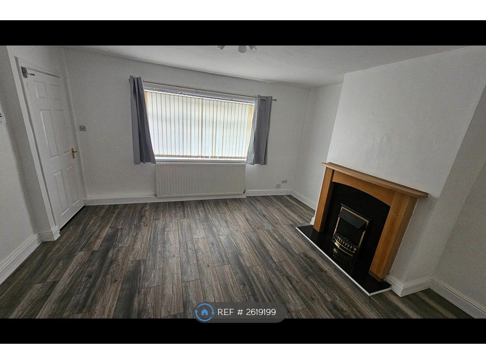 Property photo 2 of 22 Living Room 2