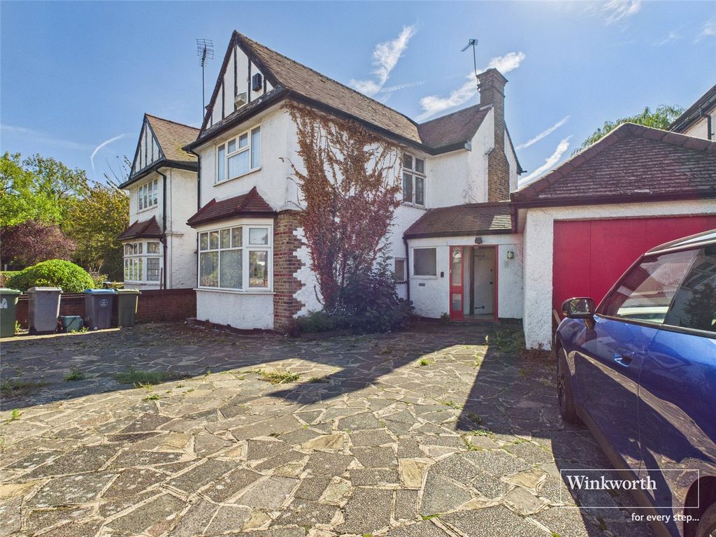Property photo 1 of 13 External