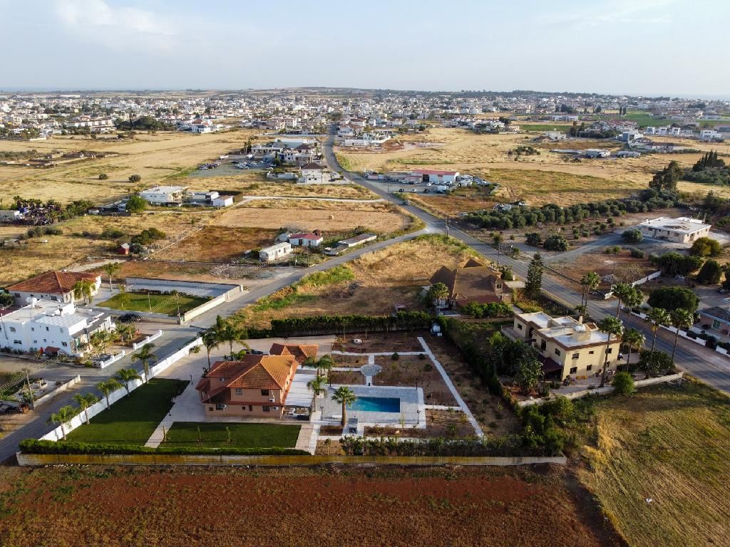 Property photo 2 of 7